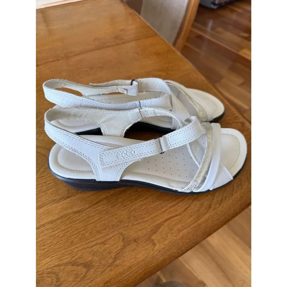 NEW Ecco Felicia” sandals